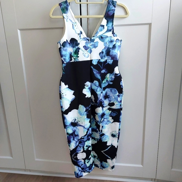 NWOT - ASOS Maternity Scuba Plunge Body-Conscious Dress In Blue Floral - Picture 4 of 7